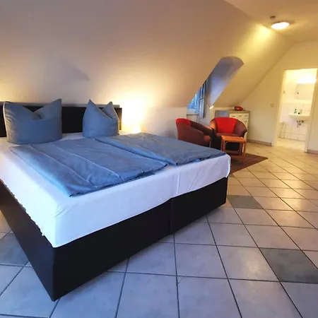 Bernsteinhaus In 1-raum-wohnung Nr 8 Mit West-balkon * Zingst